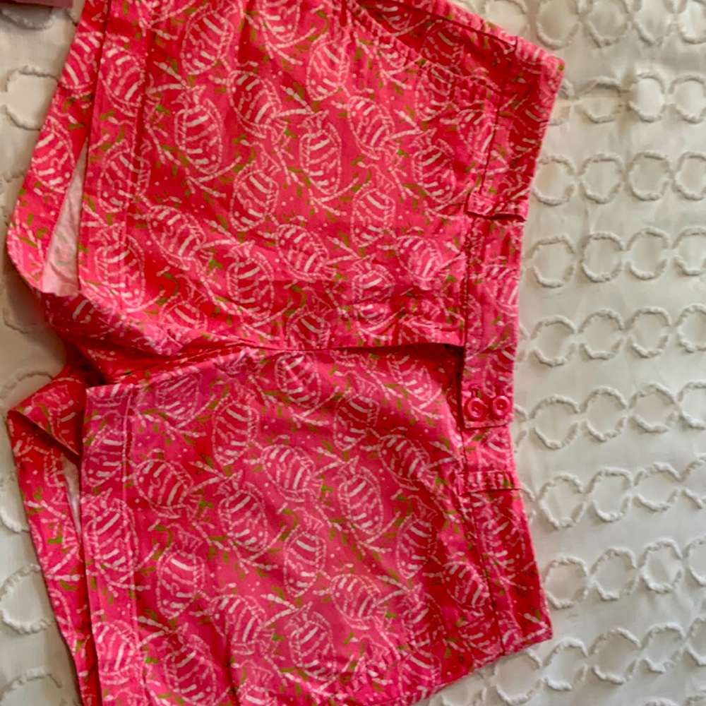 Vineyard vines ladies shorts size 8